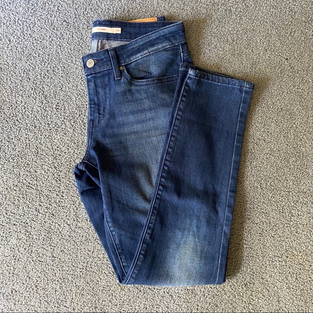 Medium Wash Levi’s Skinny Jean